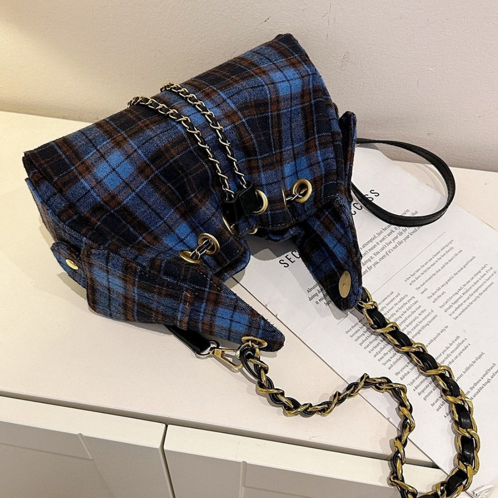 Edmée Chain Drawstring Shoulder Bag