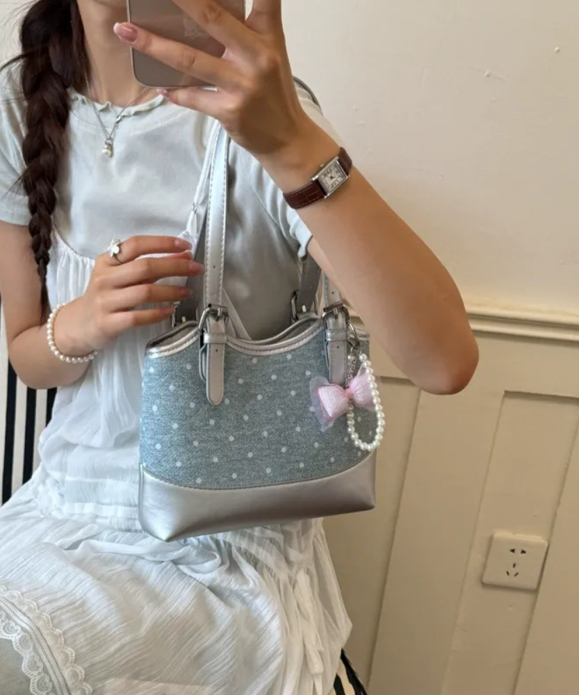 Noirette Bow Charm Shoulder Bag