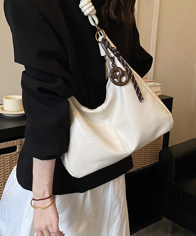 Léonie Glossy Hobo Bag
