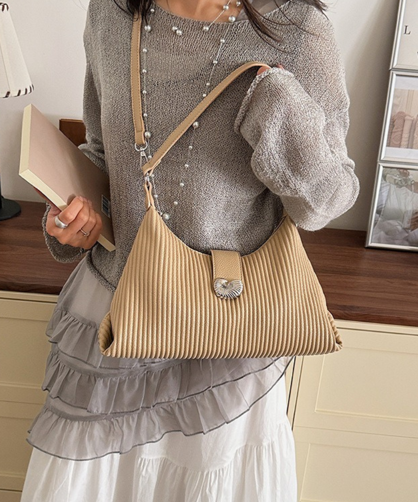Vanthea Pleated Shoulder Bag