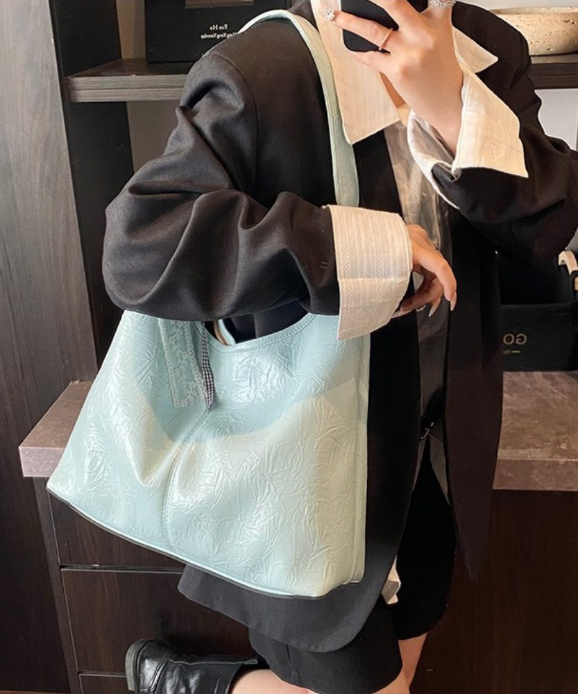 Théophane Shoulder Bag