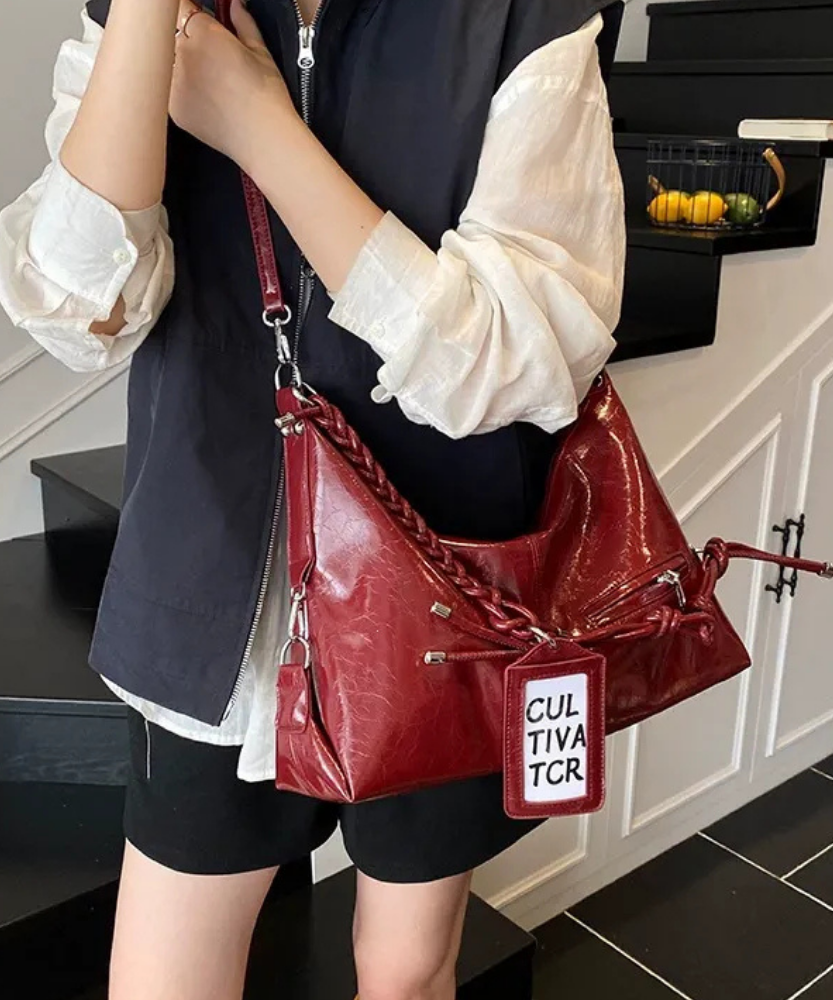 Viresta Knotted Shoulder Bag