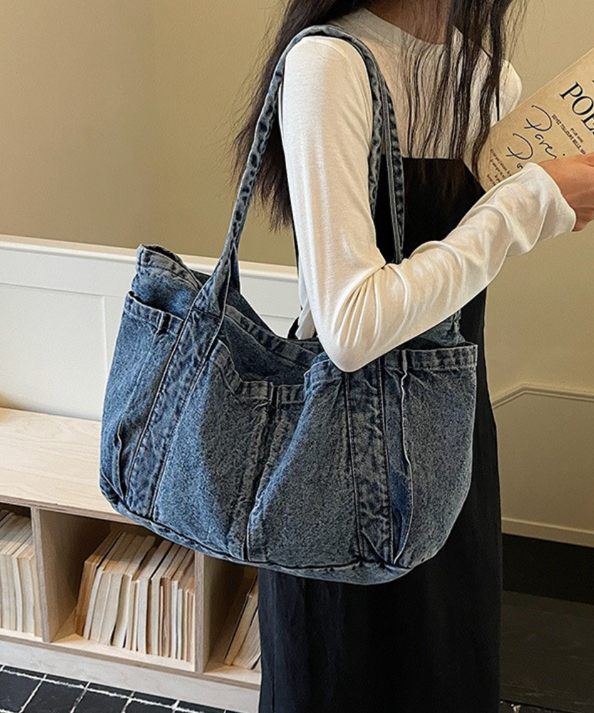 Kavron Tote Bag