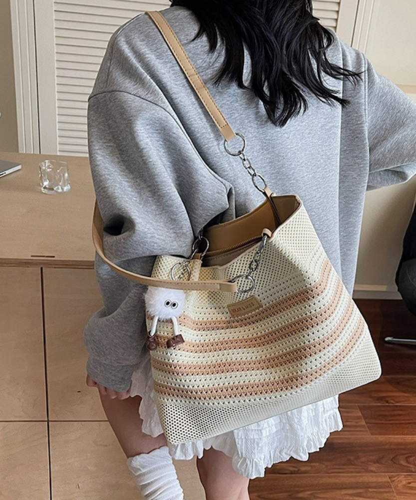 Vivelle Woven Tote Bag