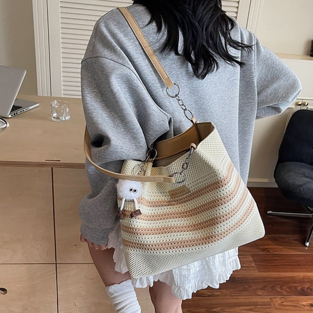 Vivelle Woven Tote Bag