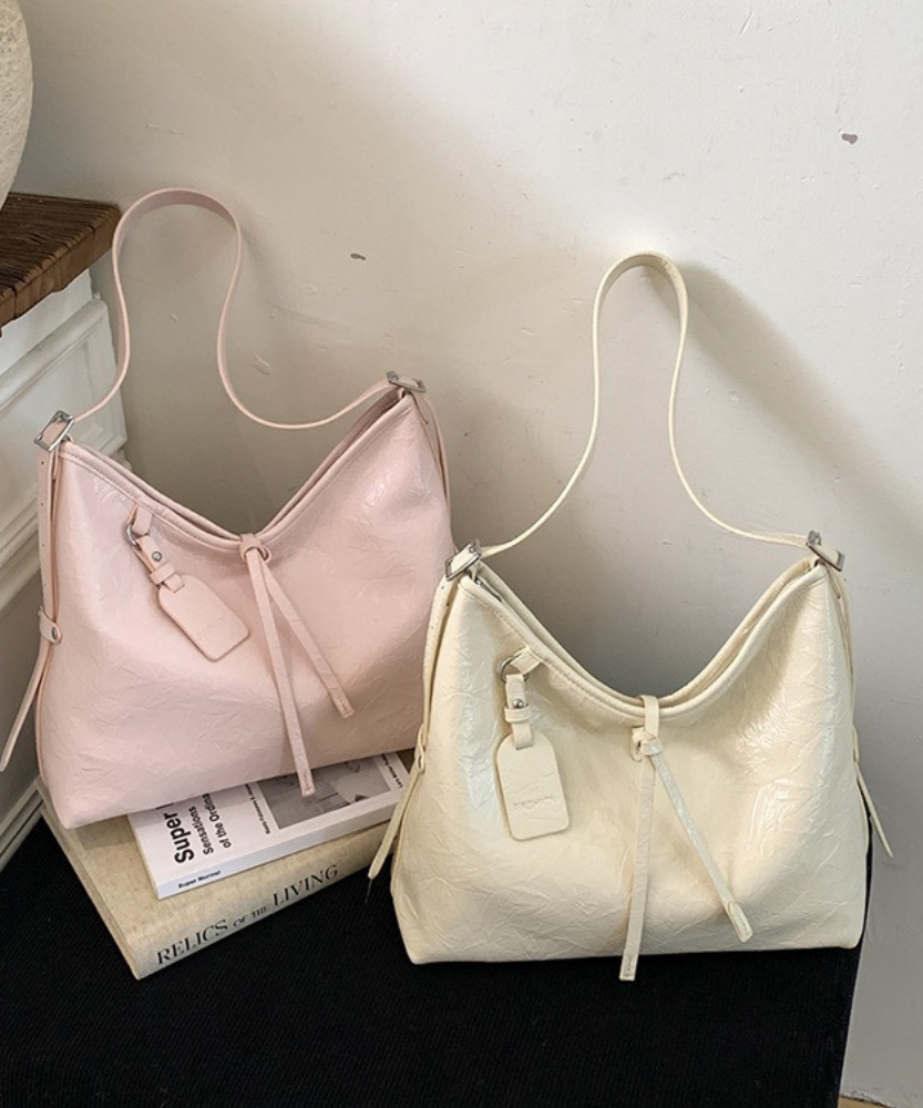 Valenne Slouchy Shoulder Bag