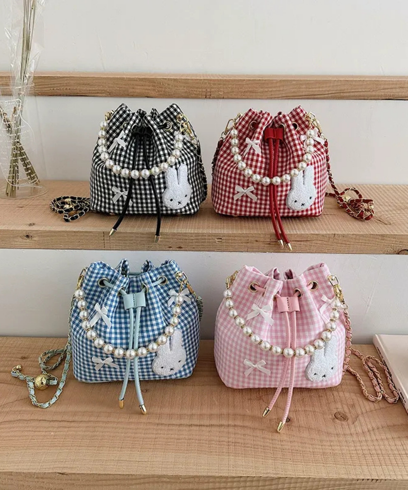 Quenra Bucket Bag