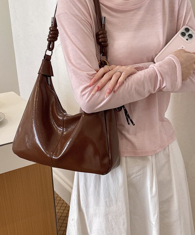 Léonie Glossy Hobo Bag