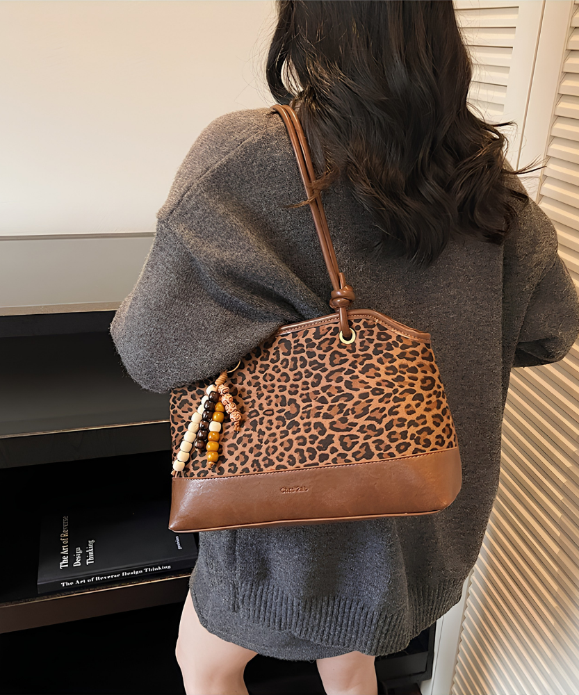 Zeref Textured Shoulder Bag