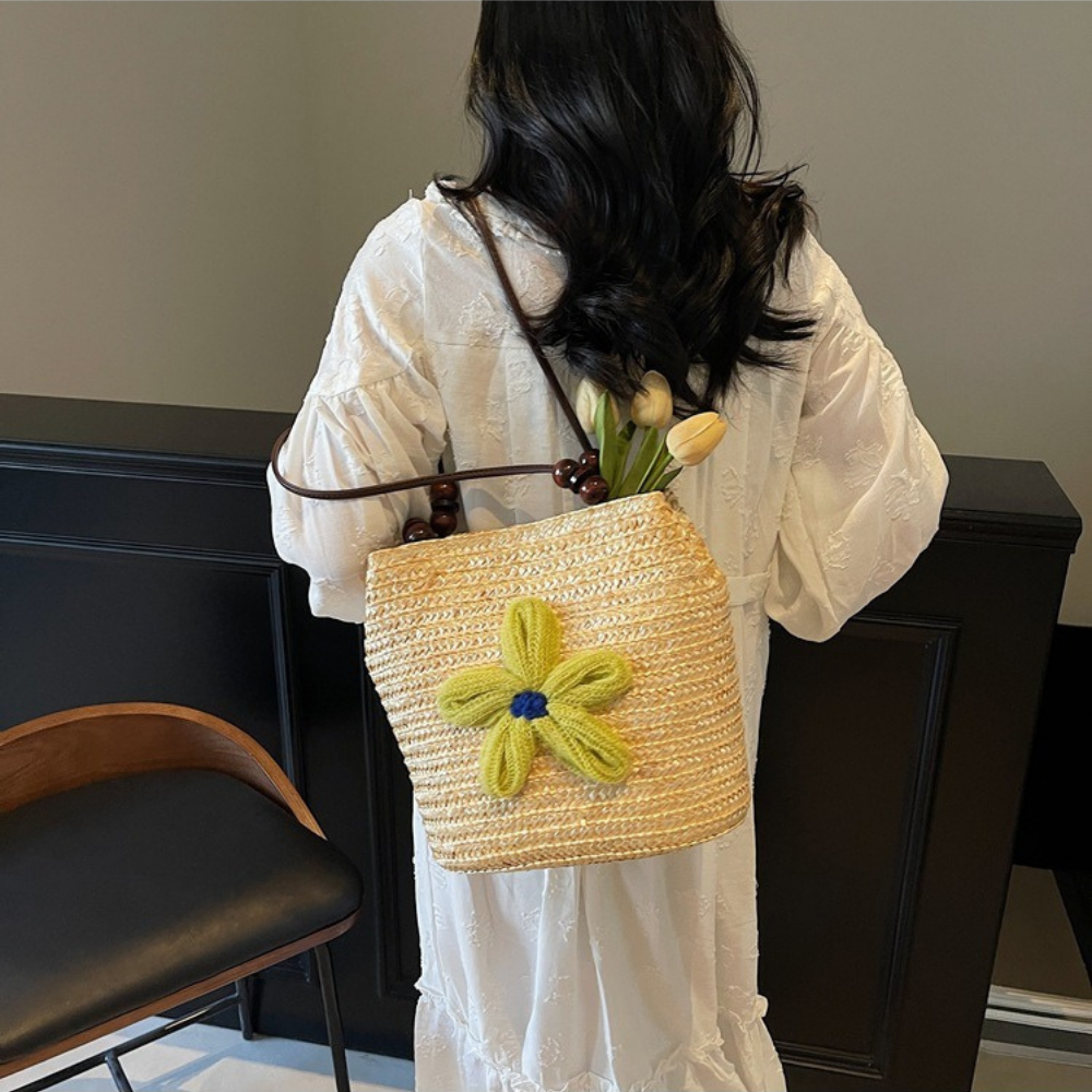 Fleurwave Woven Straw Shoulder Bag