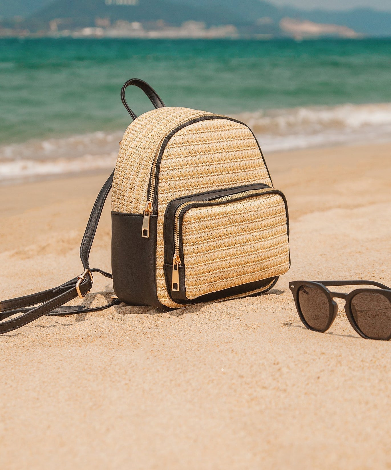 Lévina Vegan Leather Backpack
