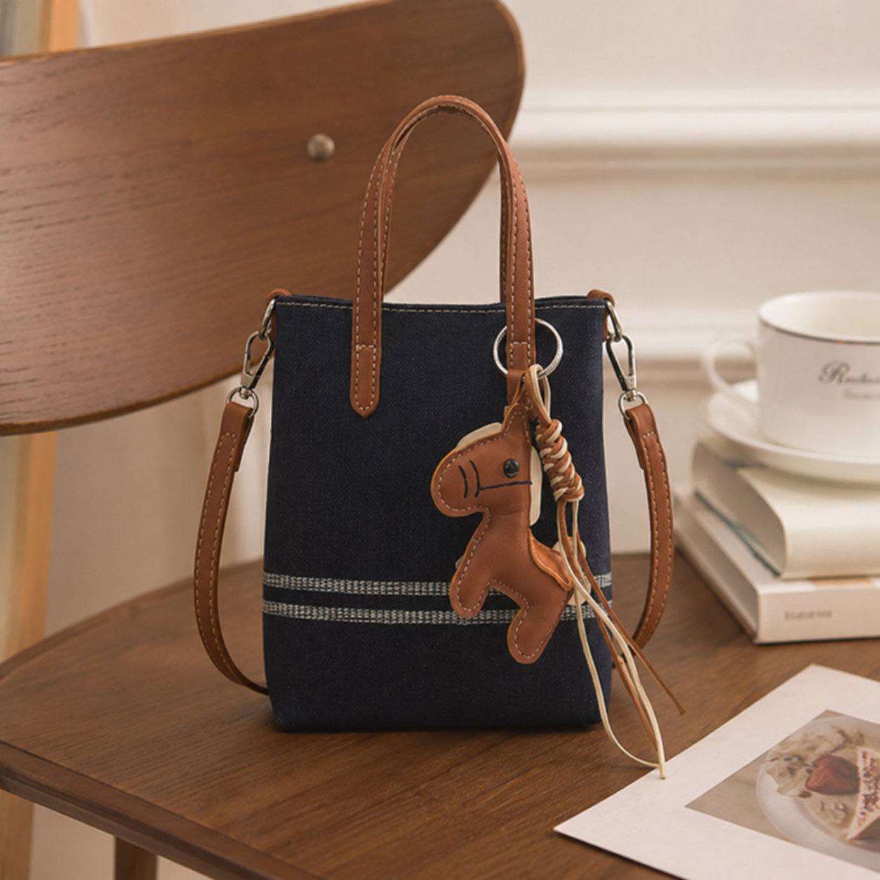 Torenne Horse Charm Phone Bag