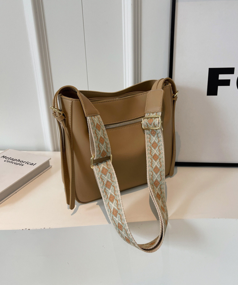 Marta Vegan Leather Crossbody Bag