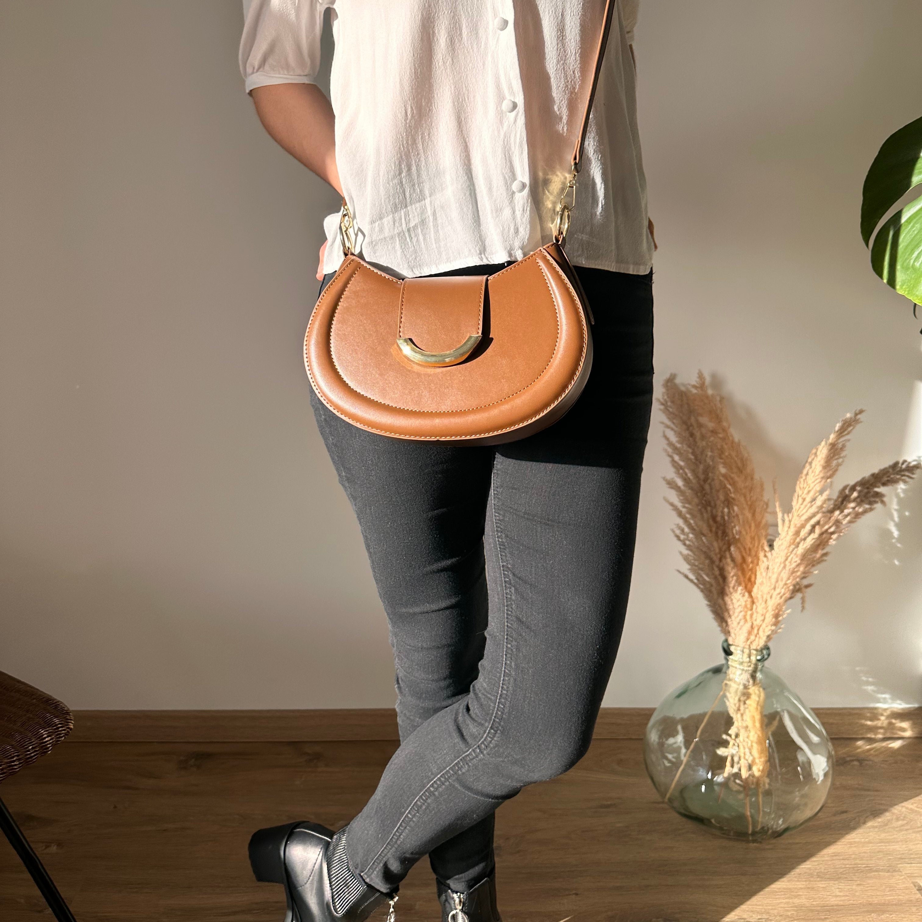 Alvanéa Vegan Leather Crossbody Bag