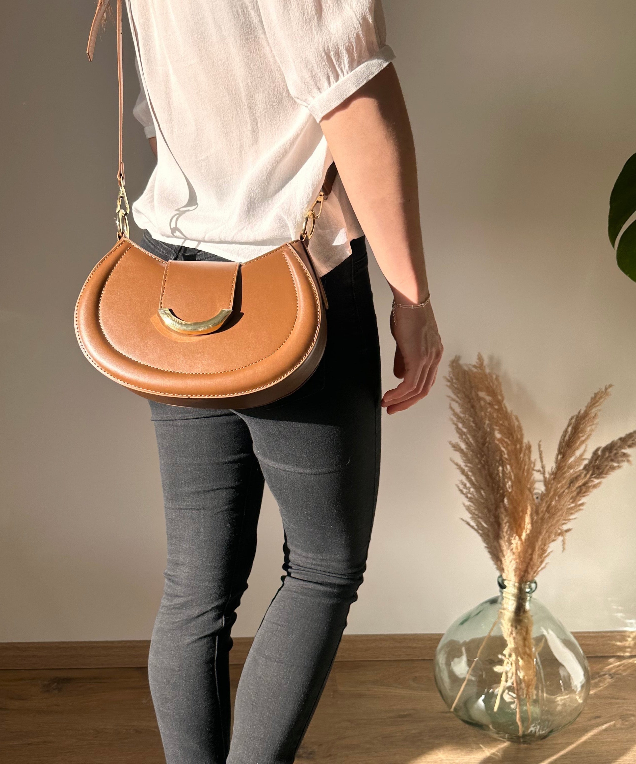 Alvanéa Vegan Leather Crossbody Bag