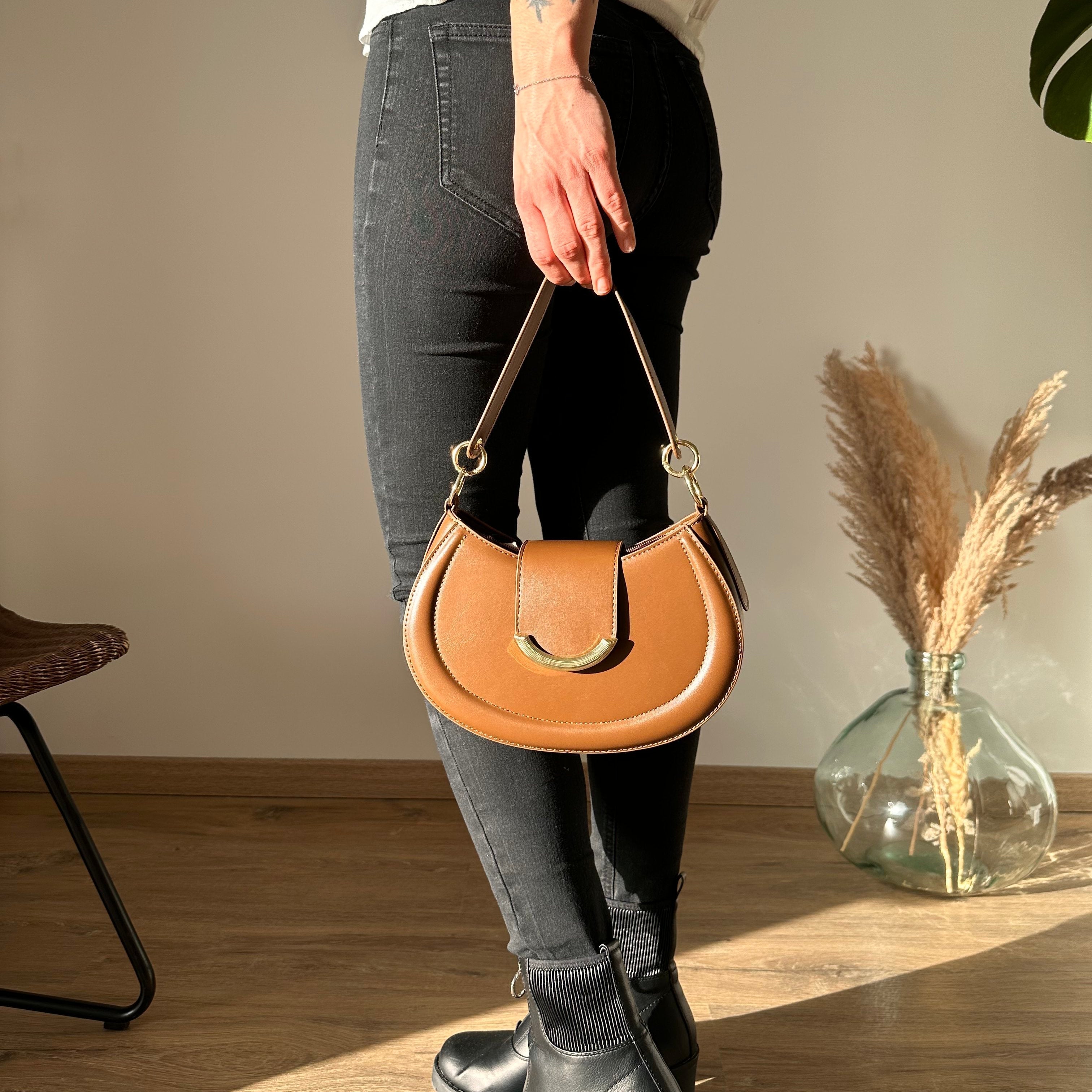 Alvanéa Vegan Leather Crossbody Bag
