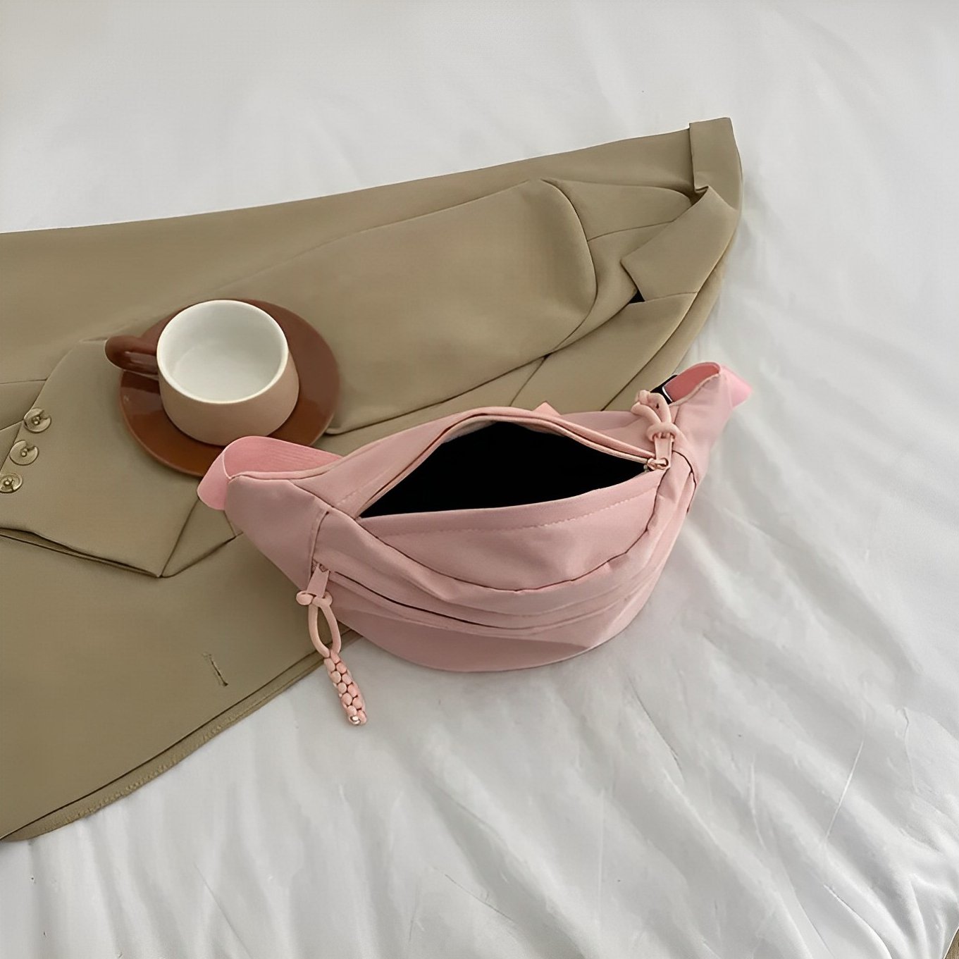Jauda Crossbody Belt Bag