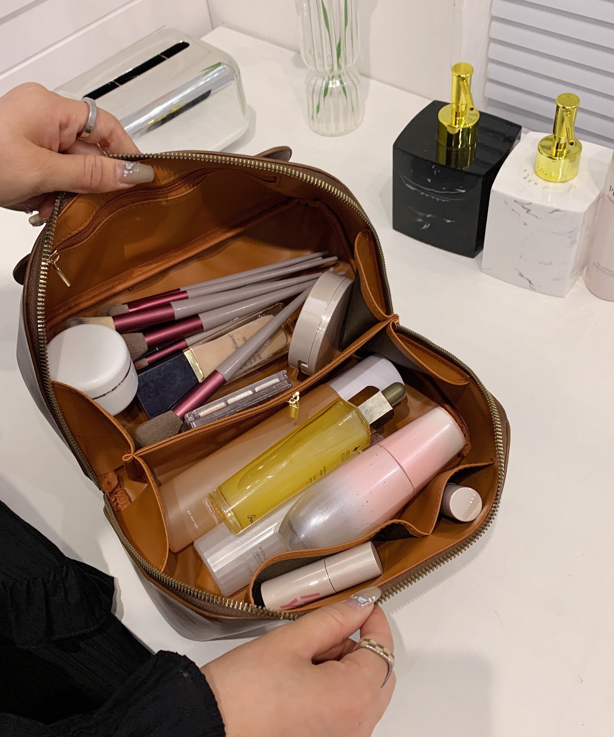 Tinélle Makeup Pouch