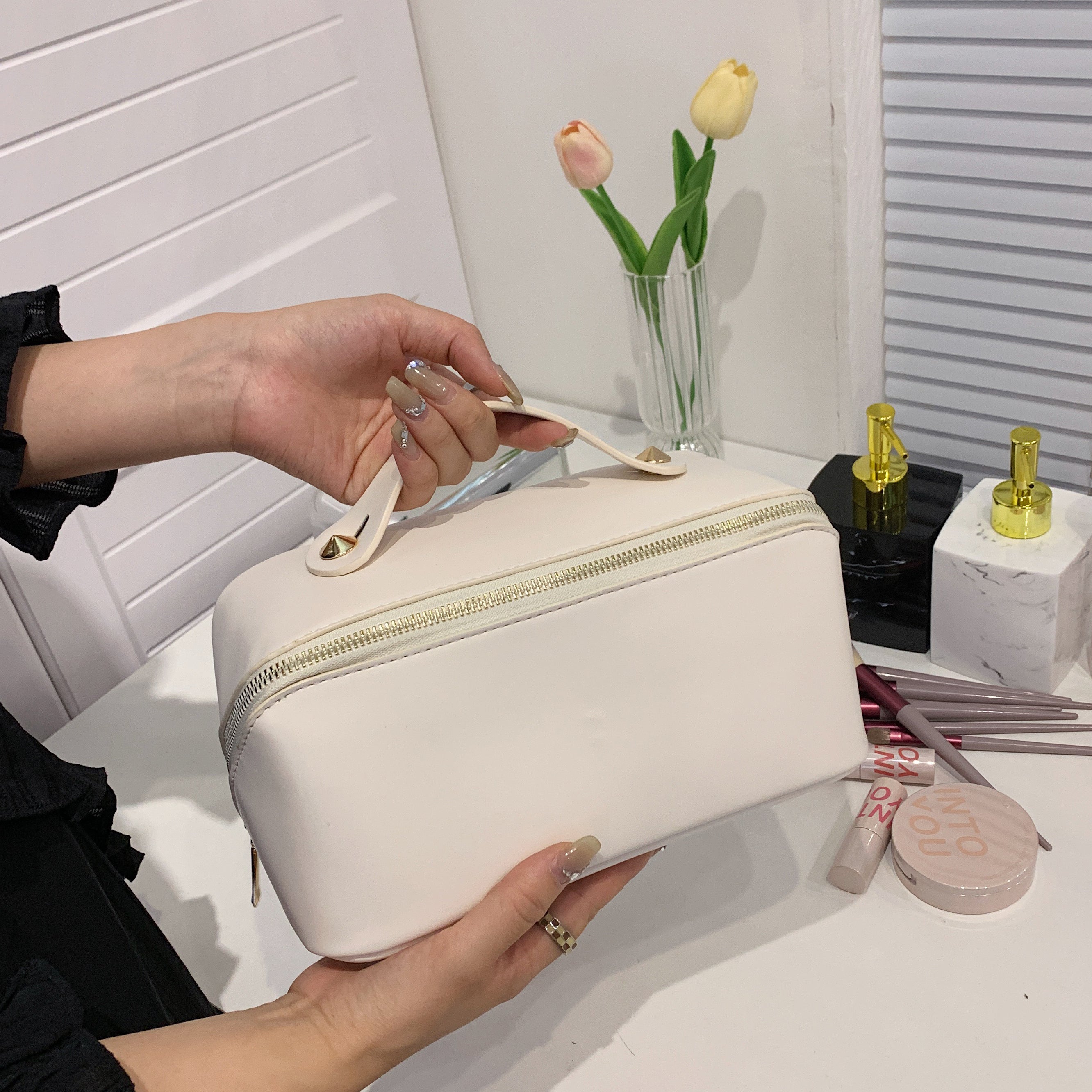 Tinélle Makeup Pouch
