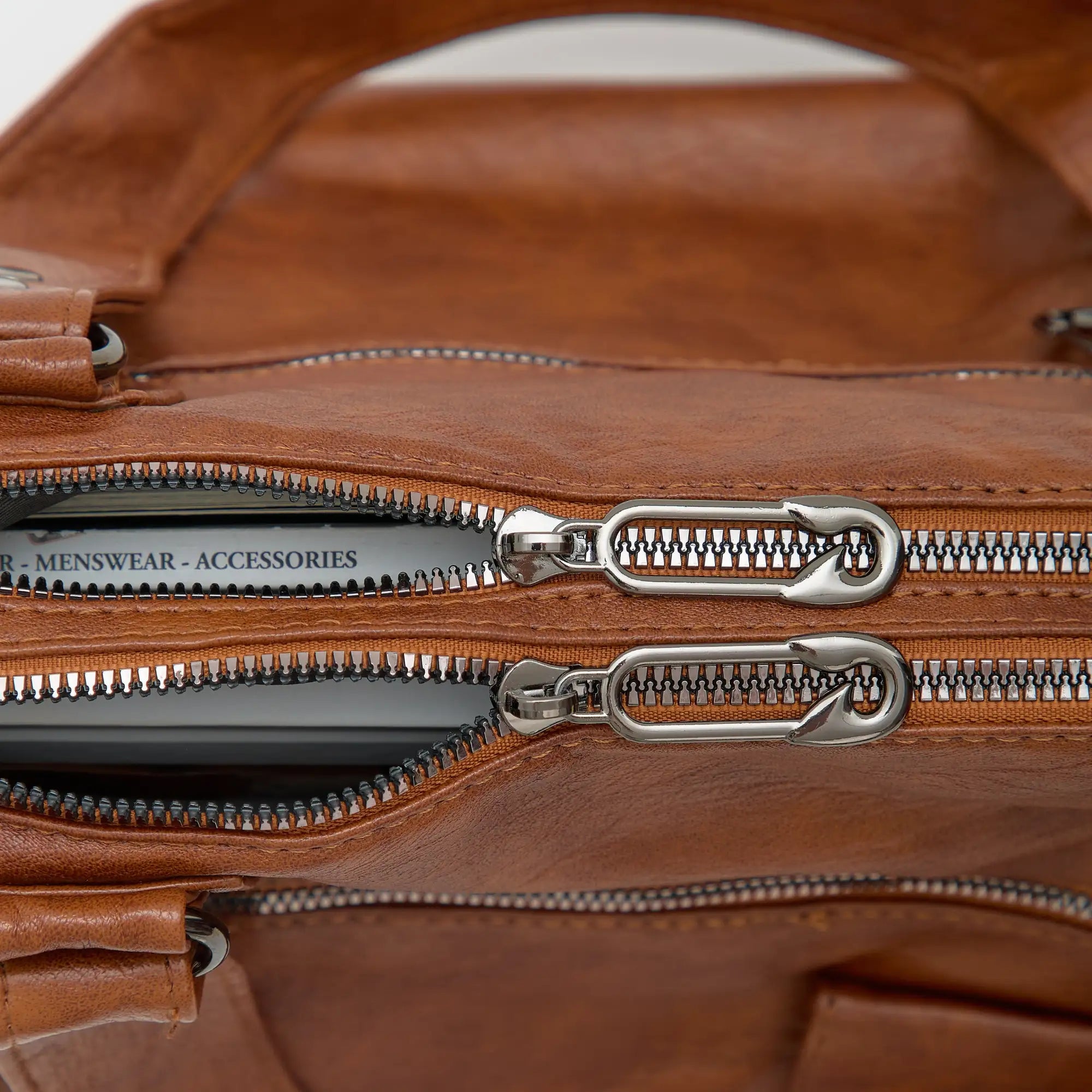 Vanéa Vegan Leather Crossbody Bag
