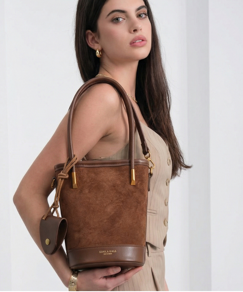 Évora Suede-Look Bucket Bag