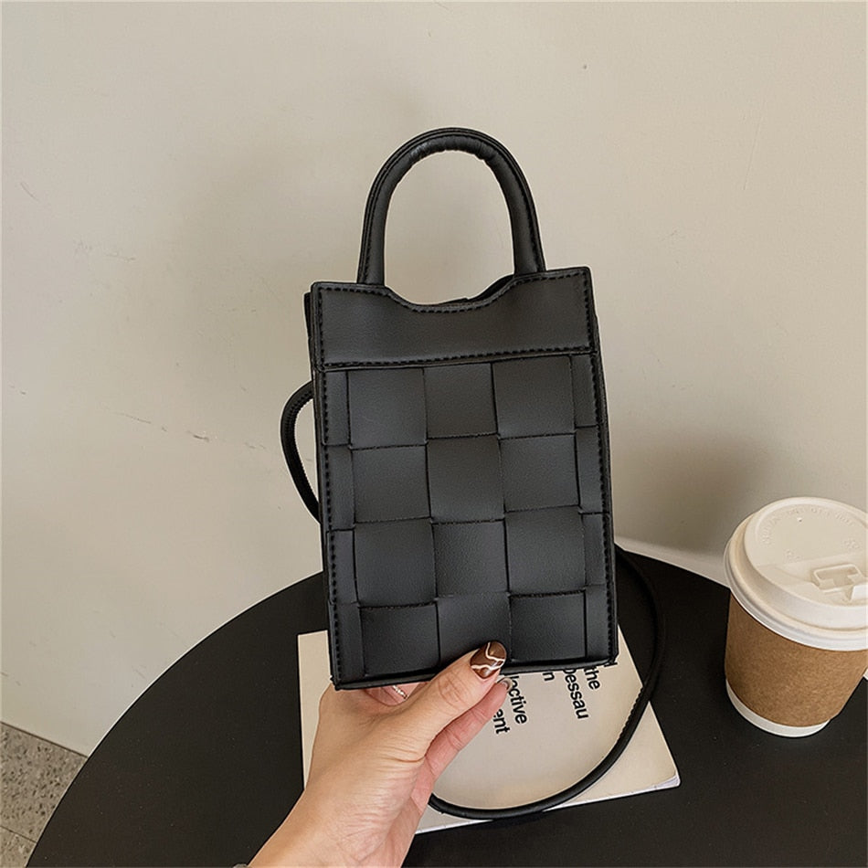 Calicé Crossbody Phone Bag