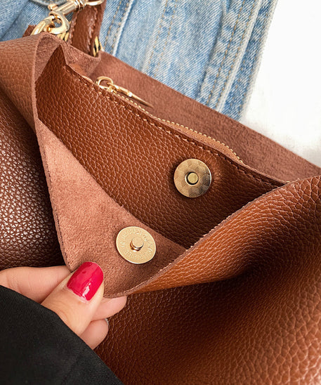 Léonore Vegan Leather Crossbody Bucket Bag