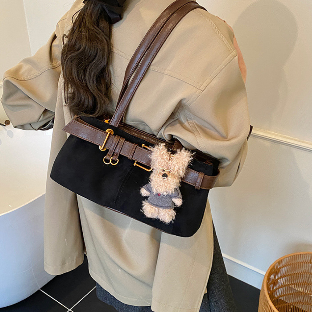 Lunéa Cat Charm Shoulder Bag
