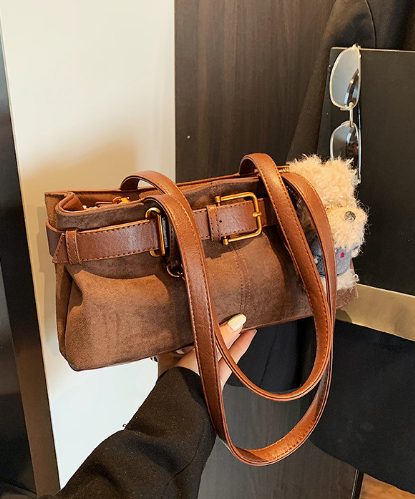 Lunéa Cat Charm Shoulder Bag