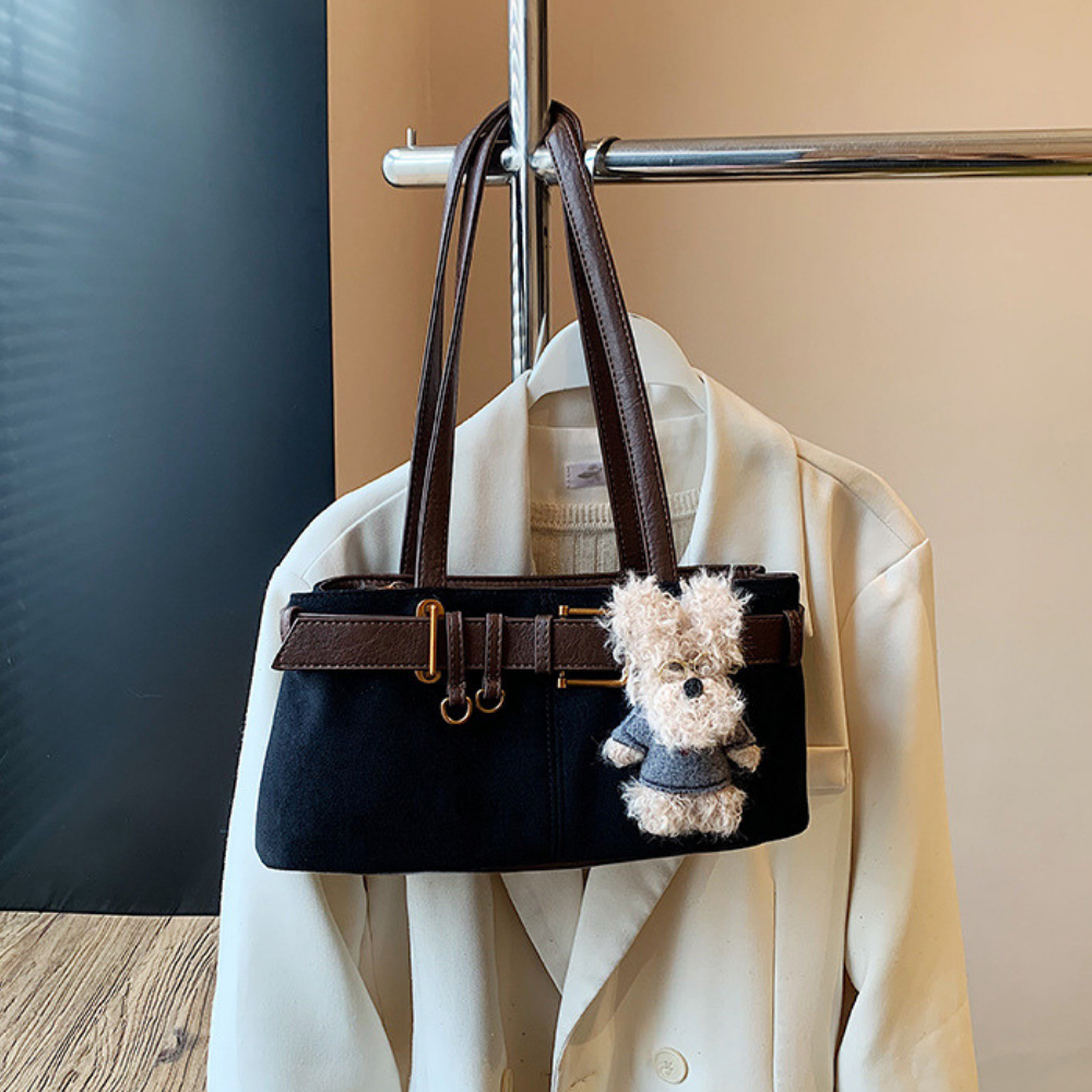 Lunéa Cat Charm Shoulder Bag