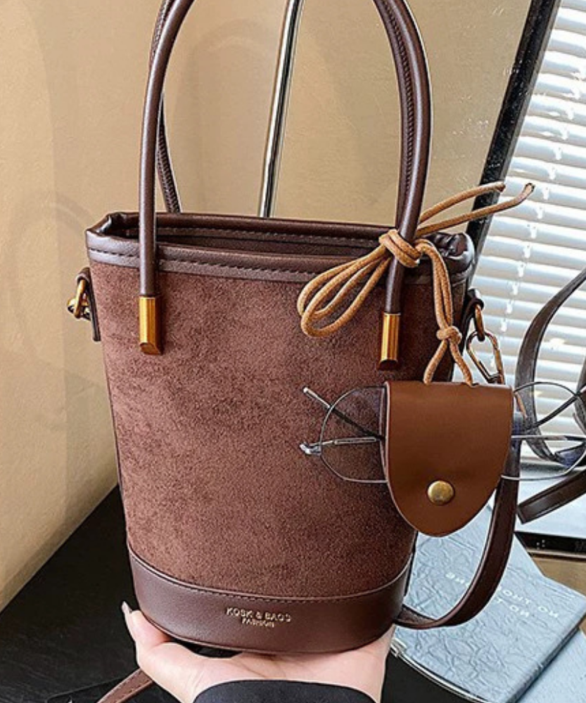 Évora Suede-Look Bucket Bag
