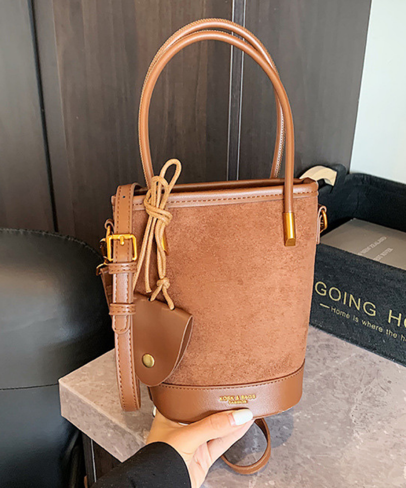 Évora Suede-Look Bucket Bag