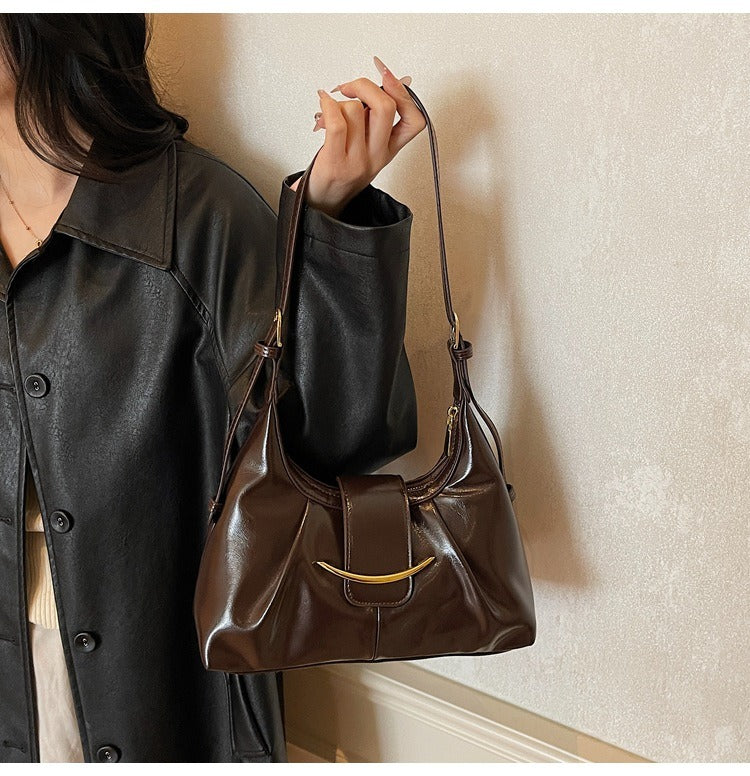 Meddréa Glossy Shoulder Bag